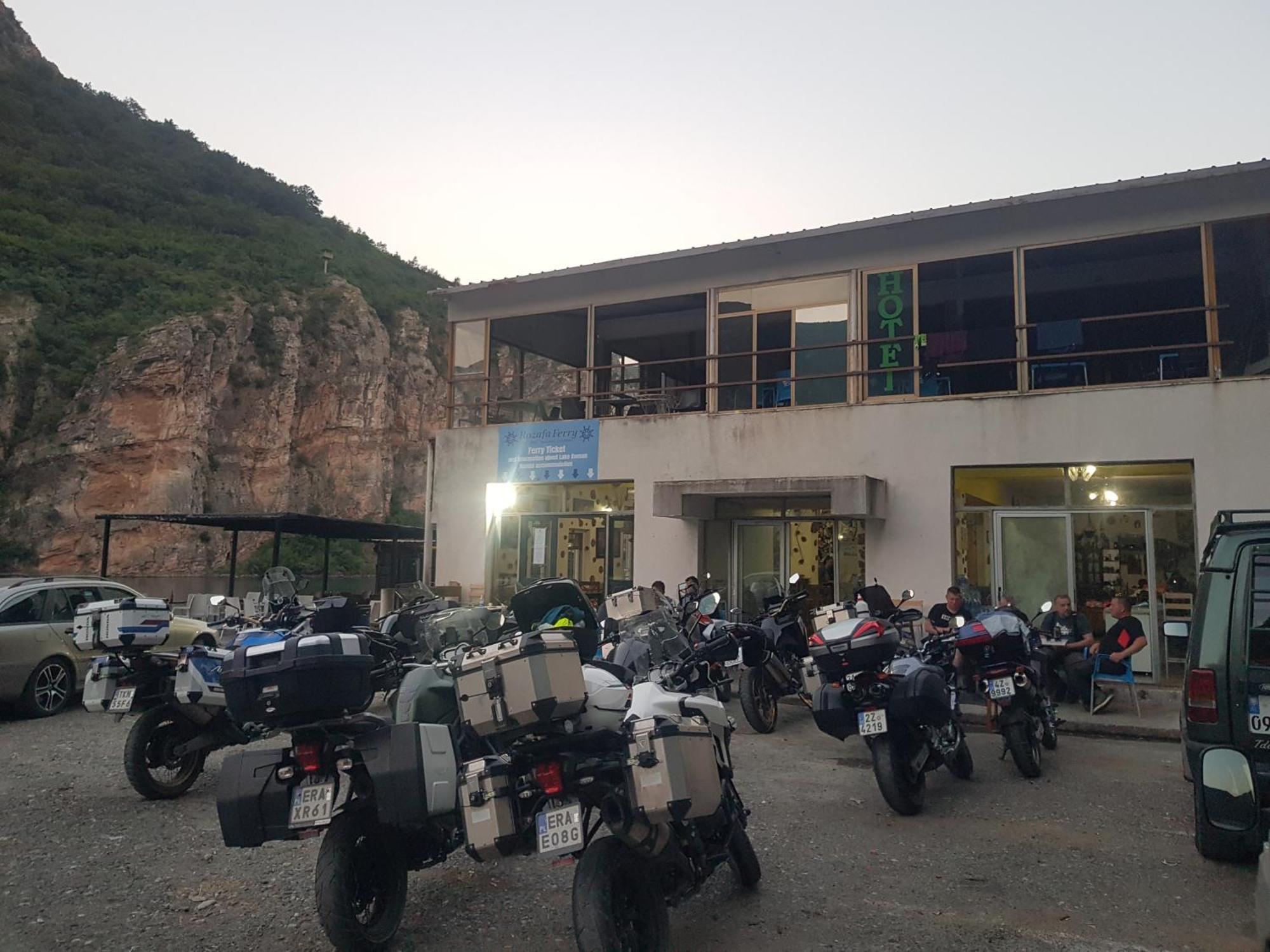 Rozafa Ferry & Accommodation Koman 외부 사진